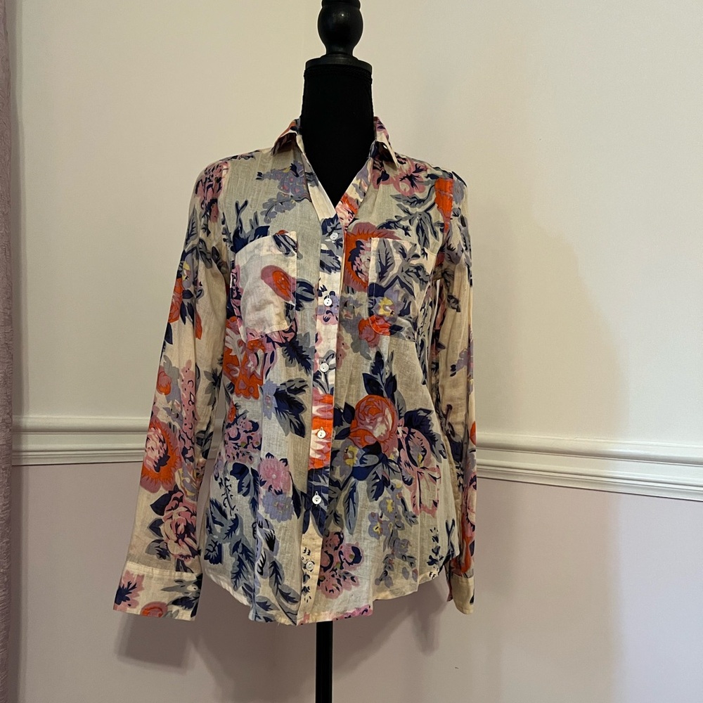 Chelsea & Violet Floral Button-Up Blouse